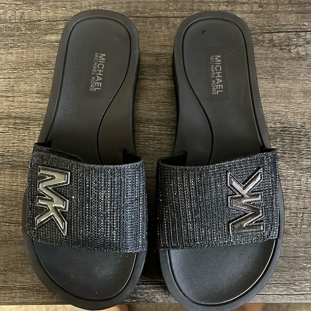Micheal Kors slip in sandals